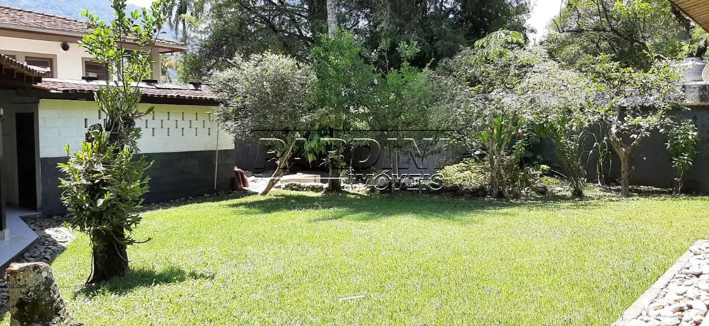 Foto 6 de Casa com 5 quartos à venda, 300m2 em Ubatuba - SP