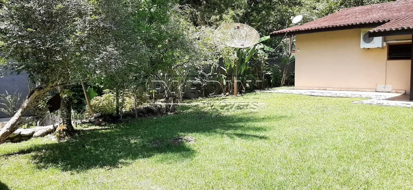 Foto 7 de Casa com 5 quartos à venda, 300m2 em Ubatuba - SP