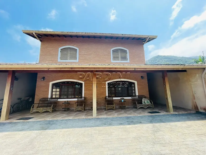 Foto 1 de Casa com 6 quartos à venda, 330m2 em Ubatuba - SP