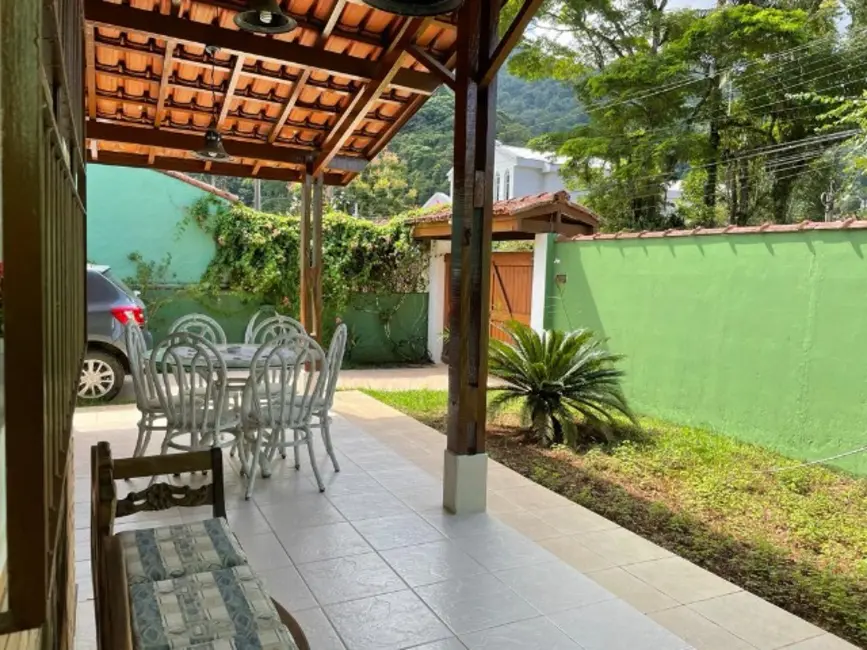 Foto 6 de Casa com 3 quartos à venda, 131m2 em Ubatuba - SP