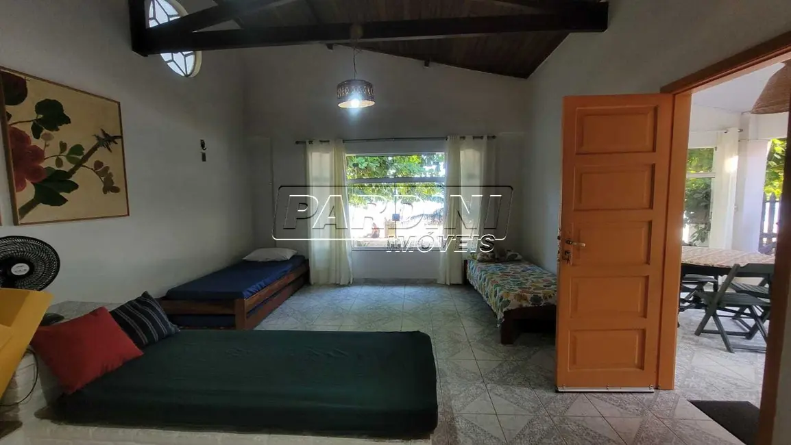 Casa com 8 quartos à venda, 360m2 em Ubatuba - SP - imagem 3 Foto 3 de Casa com 8 quartos à venda, 360m2 em Ubatuba - SP