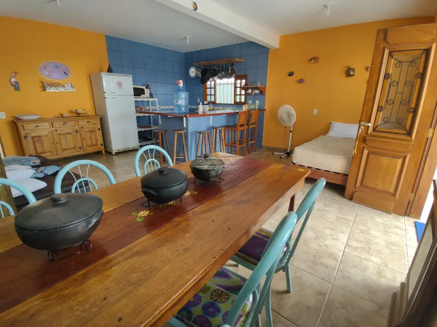 Foto 8 de Casa com 2 quartos à venda, 120m2 em Ubatuba - SP