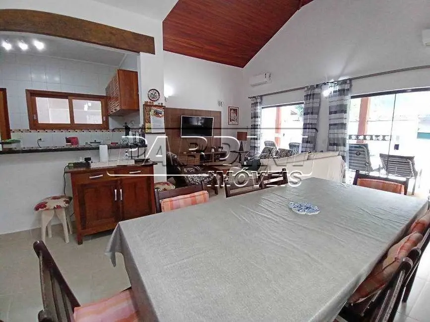 Foto 8 de Casa de Condomínio com 4 quartos à venda, 175m2 em Ubatuba - SP