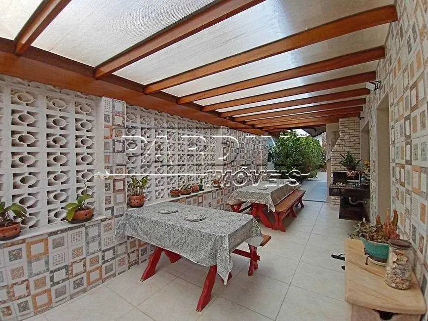 Foto 3 de Casa de Condomínio com 4 quartos à venda, 175m2 em Ubatuba - SP