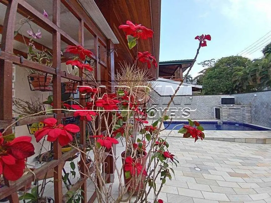 Foto 4 de Casa de Condomínio com 4 quartos à venda, 175m2 em Ubatuba - SP