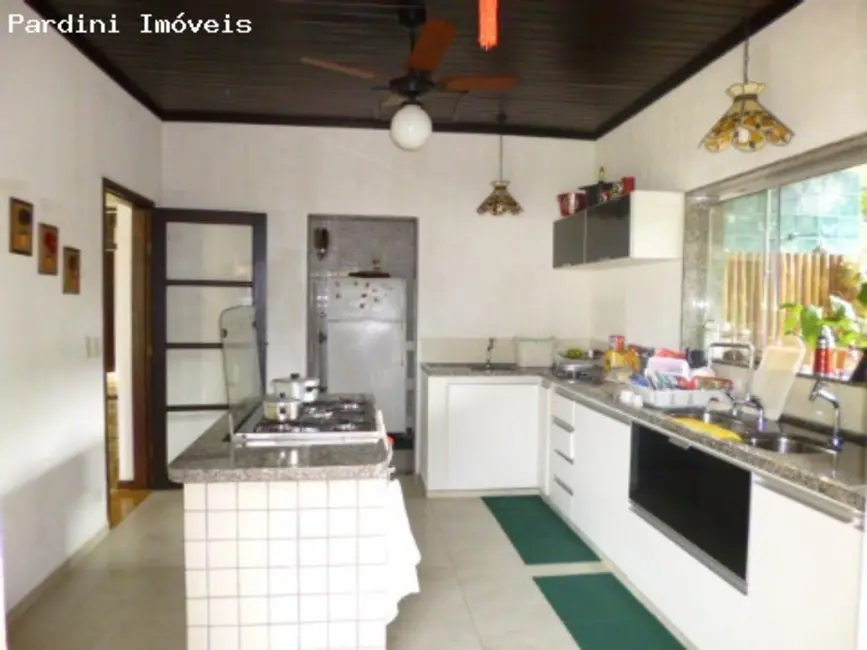 Foto 33 de Casa à venda, 500m2 em Ubatuba - SP