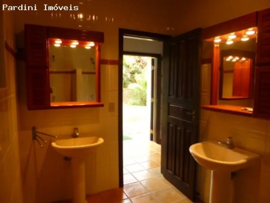 Foto 30 de Casa à venda, 500m2 em Ubatuba - SP