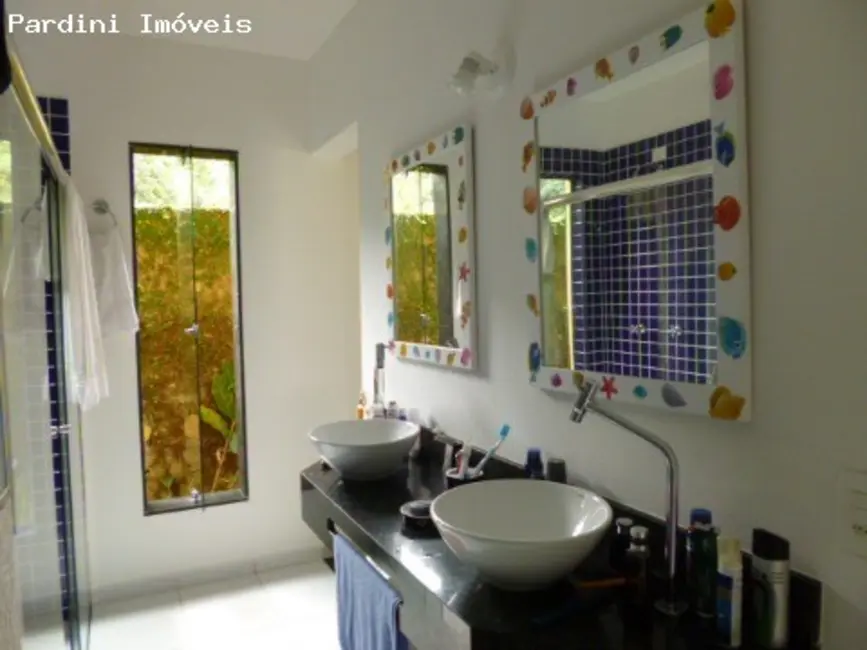 Foto 26 de Casa à venda, 500m2 em Ubatuba - SP