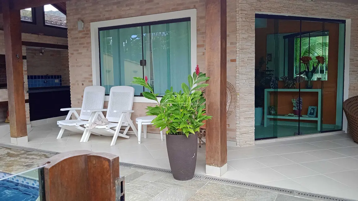 Foto 4 de Casa de Condomínio com 3 quartos à venda, 160m2 em Ubatuba - SP