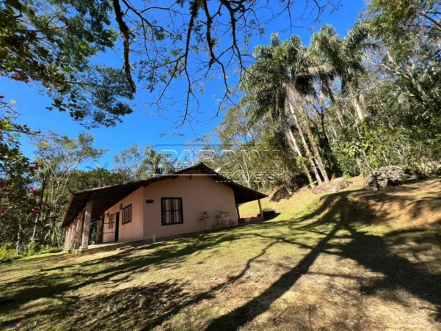 Foto 3 de Casa com 3 quartos à venda, 203m2 em Ubatuba - SP