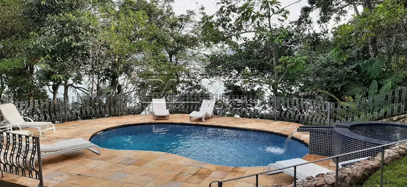 Casa de Condomínio com 5 quartos à venda, 336m2 em Ubatuba - SP - imagem 4 Foto 4 de Casa de Condomínio com 5 quartos à venda, 336m2 em Ubatuba - SP