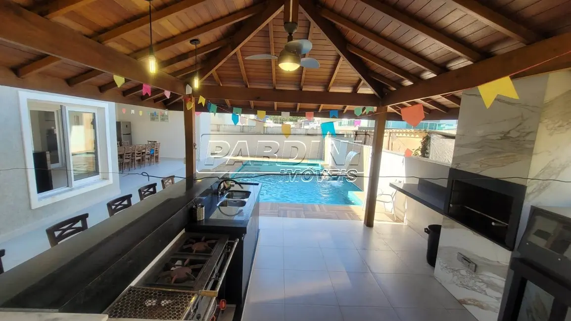 Foto 9 de Casa de Condomínio com 5 quartos à venda, 238m2 em Ubatuba - SP