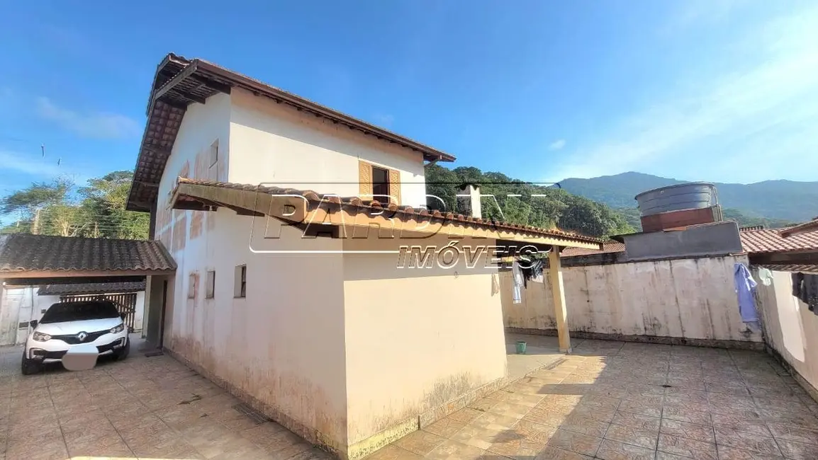 Foto 2 de Casa com 2 quartos à venda, 188m2 em Ubatuba - SP