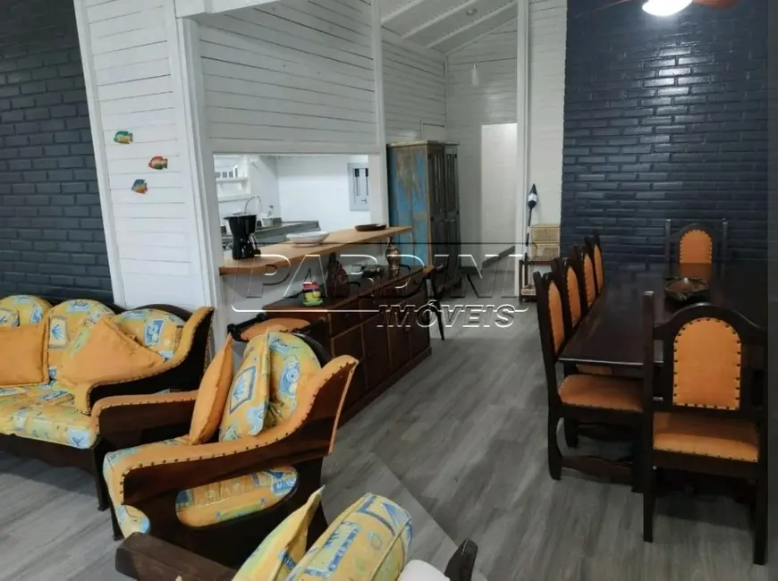 Foto 1 de Casa com 5 quartos à venda, 140m2 em Ubatuba - SP