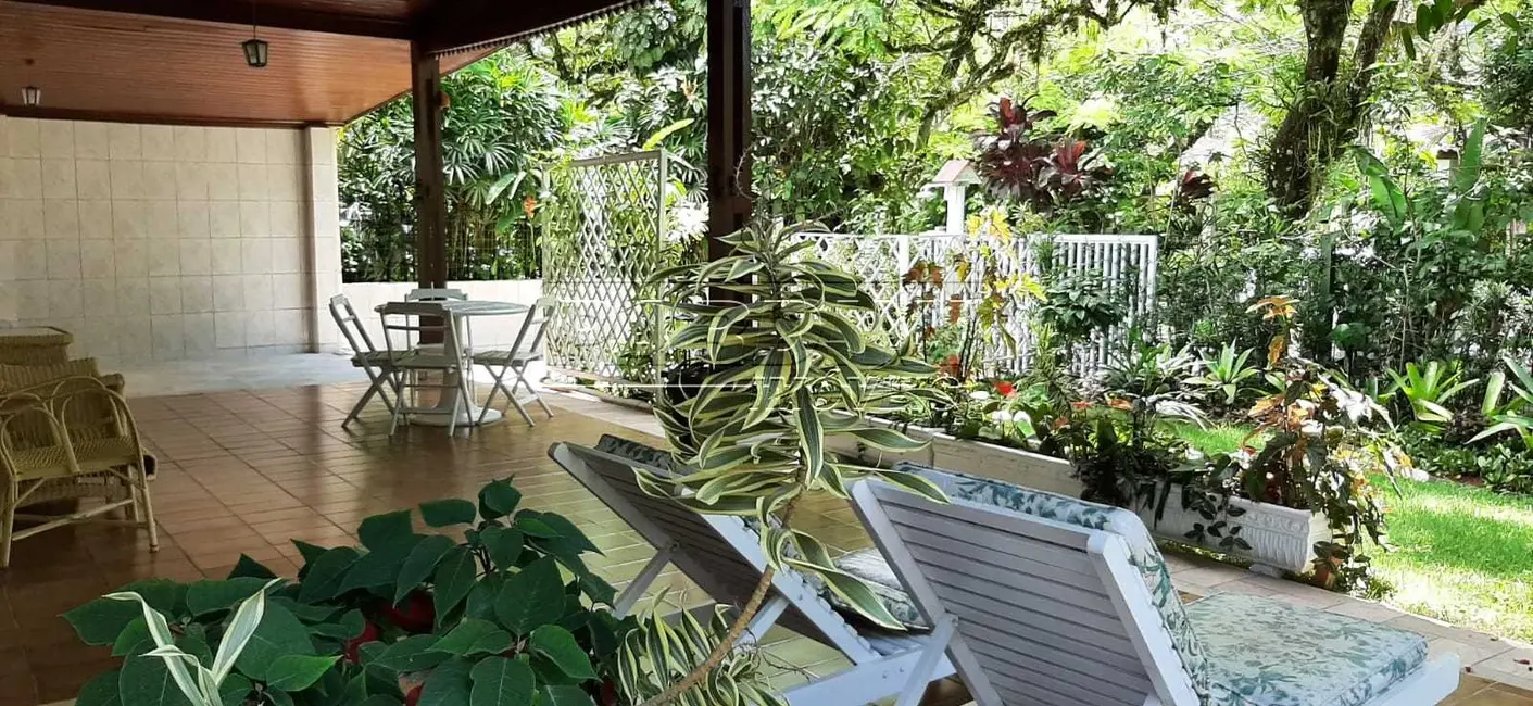 Foto 7 de Casa de Condomínio com 4 quartos à venda, 194m2 em Ubatuba - SP