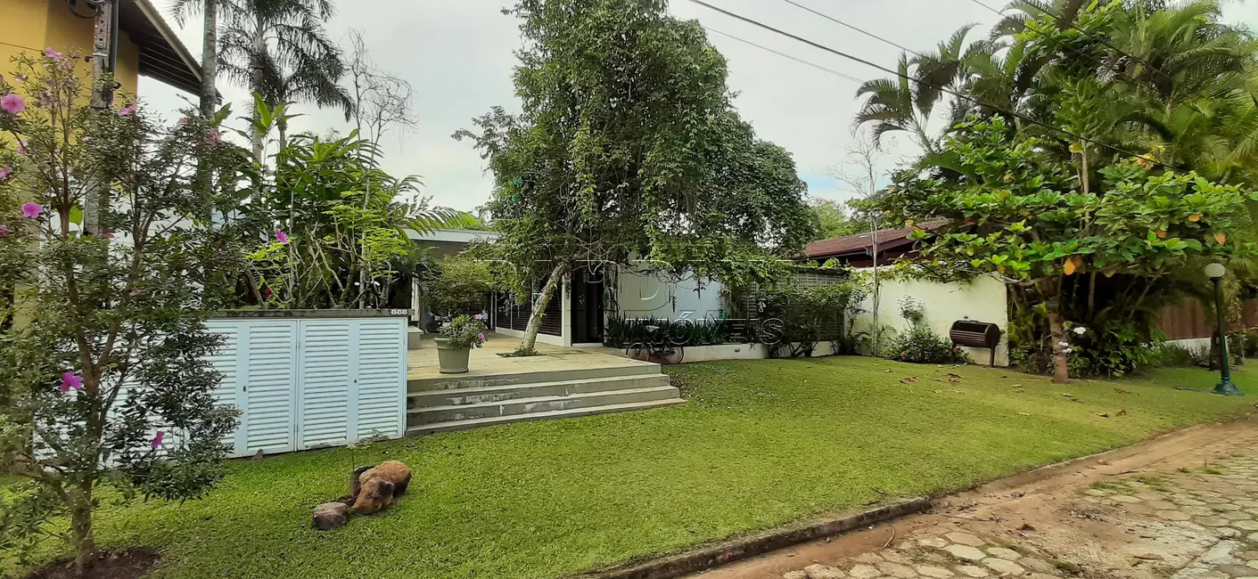 Foto 2 de Casa de Condomínio com 5 quartos à venda, 180m2 em Ubatuba - SP