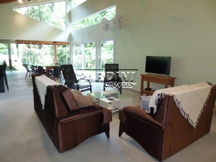 Foto 3 de Casa de Condomínio com 4 quartos à venda, 188m2 em Ubatuba - SP