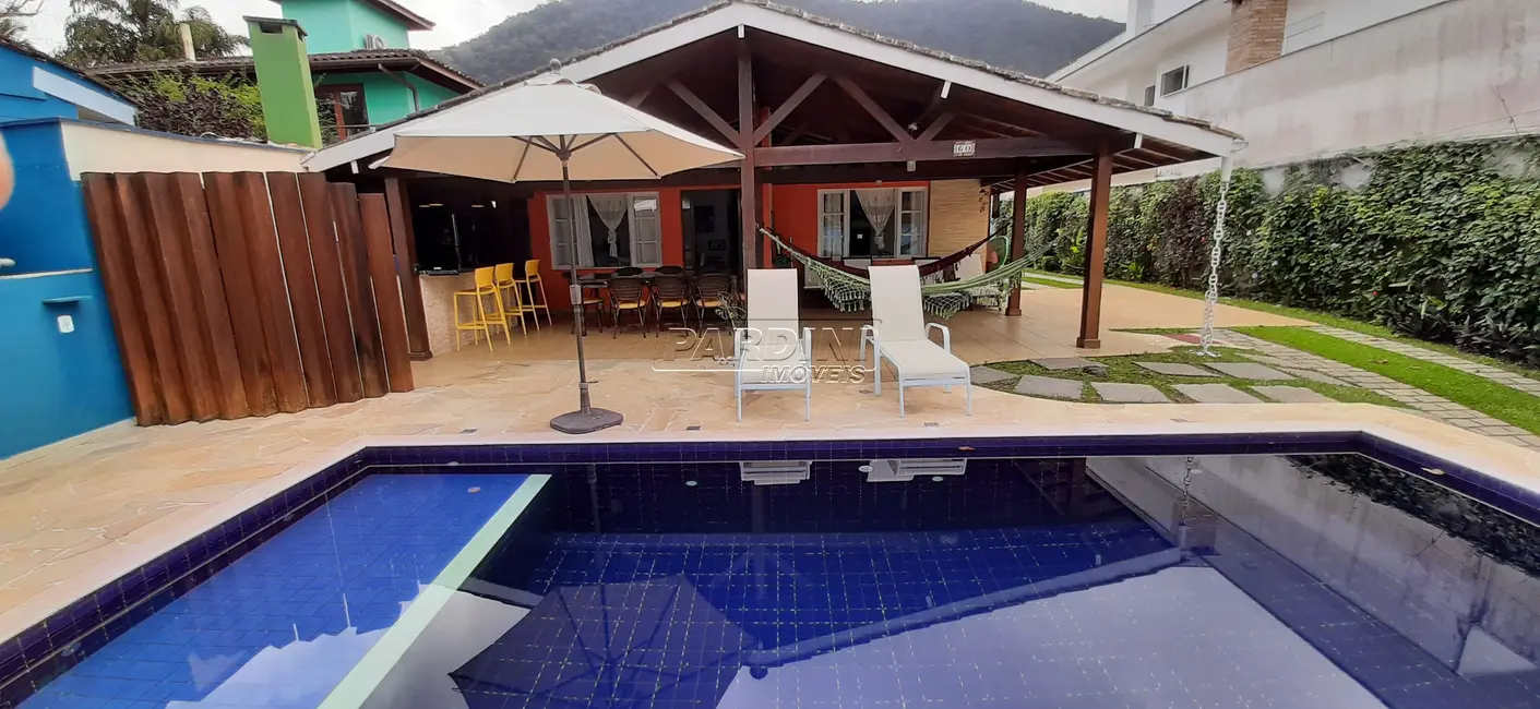 Foto 6 de Casa de Condomínio com 3 quartos à venda, 240m2 em Ubatuba - SP