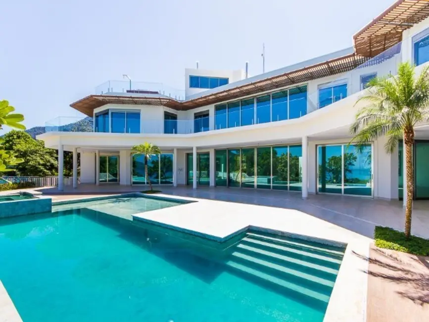 Foto 3 de Casa de Condomínio com 10 quartos à venda, 2500m2 em Ubatuba - SP