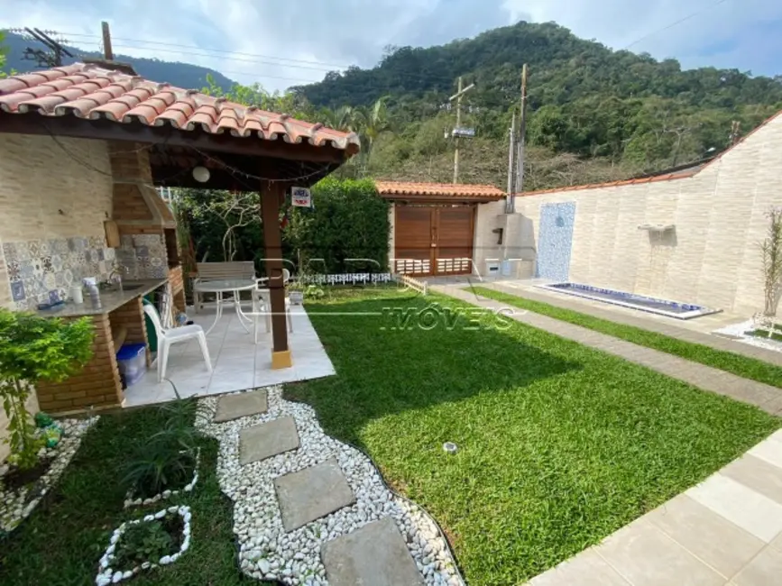 Foto 3 de Casa com 4 quartos à venda, 120m2 em Ubatuba - SP