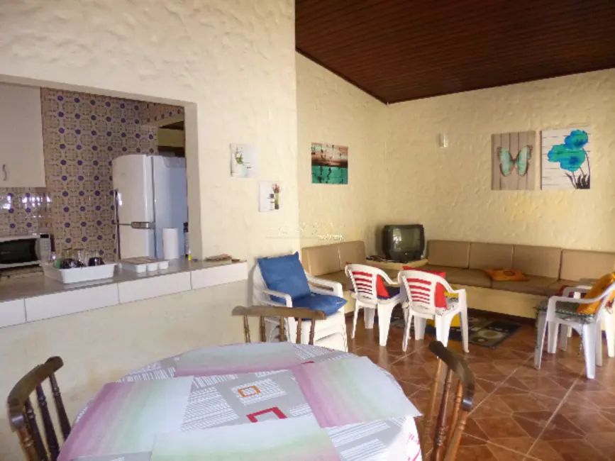 Foto 6 de Casa com 4 quartos à venda, 120m2 em Ubatuba - SP