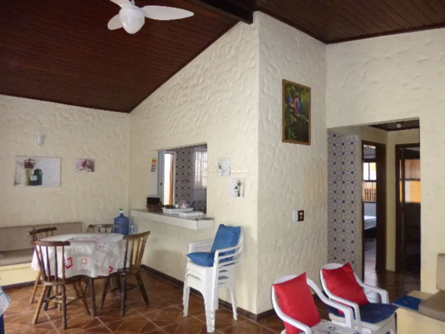 Foto 8 de Casa com 4 quartos à venda, 120m2 em Ubatuba - SP