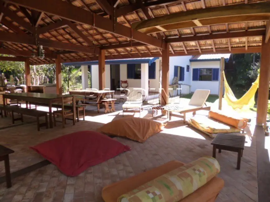 Foto 2 de Casa com 3 quartos à venda, 160m2 em Ubatuba - SP