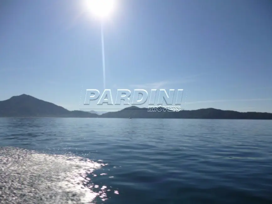 Foto 3 de Casa com 3 quartos à venda, 160m2 em Ubatuba - SP