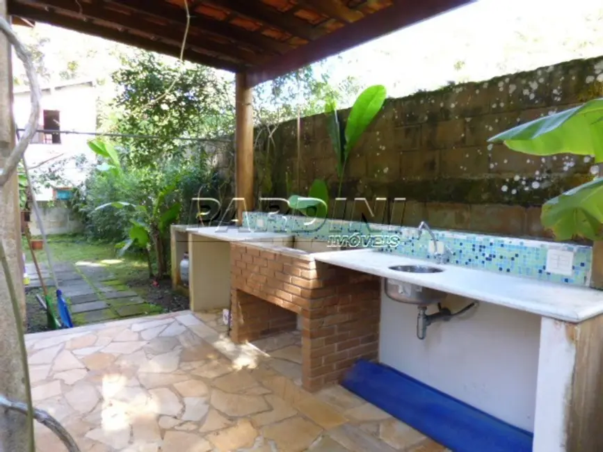 Foto 8 de Casa com 5 quartos à venda, 370m2 em Ubatuba - SP