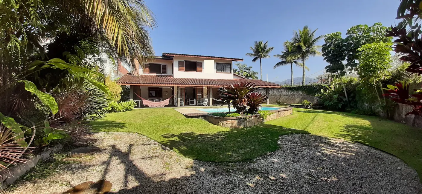 Foto 1 de Sala Comercial com 3 quartos à venda, 200m2 em Ubatuba - SP