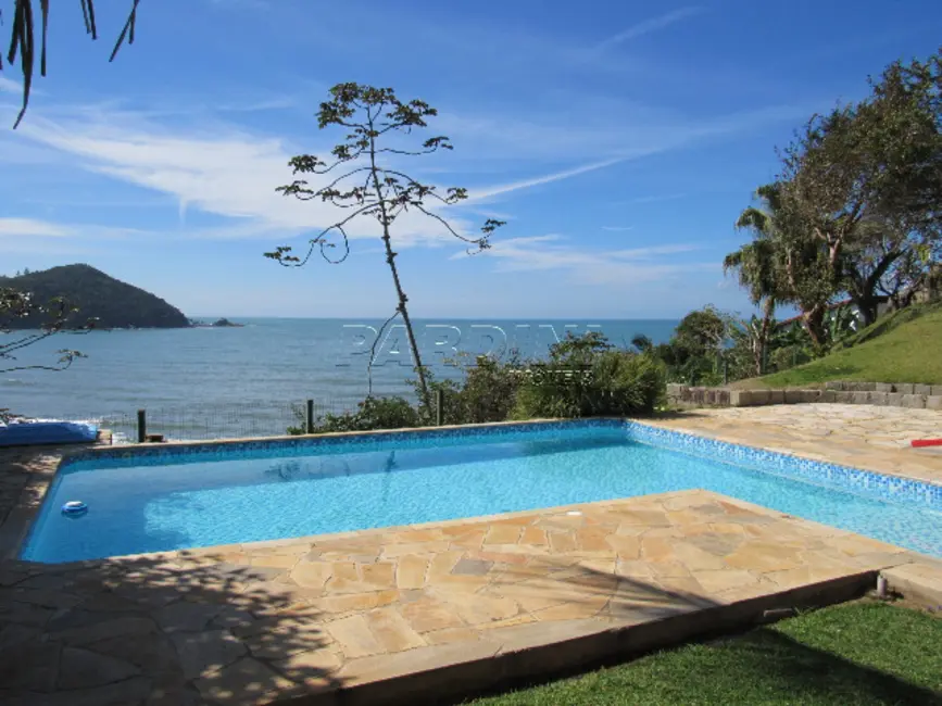 Foto 8 de Casa com 5 quartos à venda, 100m2 em Ubatuba - SP