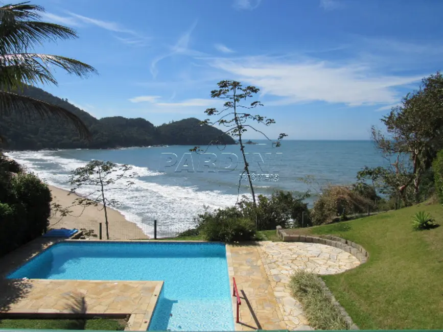 Foto 1 de Casa com 5 quartos à venda, 100m2 em Ubatuba - SP