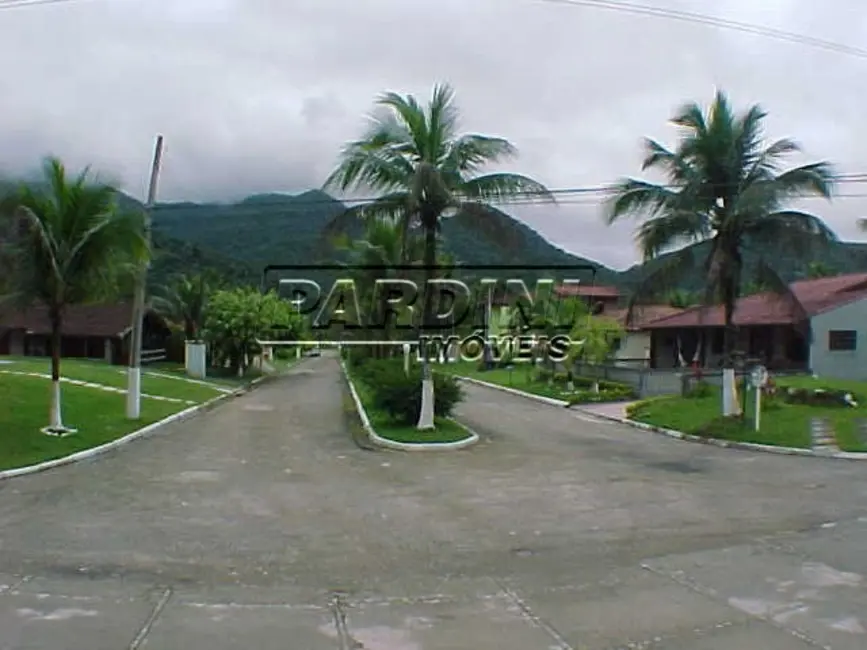 Foto 3 de Casa de Condomínio com 3 quartos à venda, 220m2 em Ubatuba - SP