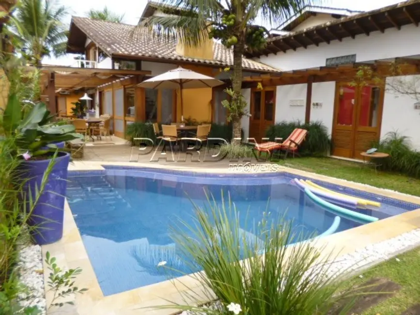 Foto 2 de Casa de Condomínio com 5 quartos à venda, 220m2 em Ubatuba - SP