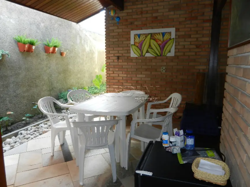 Foto 6 de Casa de Condomínio com 5 quartos à venda, 220m2 em Ubatuba - SP