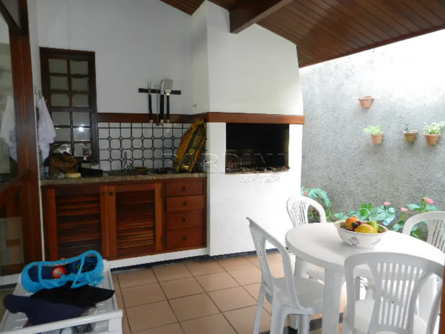 Foto 4 de Casa de Condomínio com 5 quartos à venda, 220m2 em Ubatuba - SP