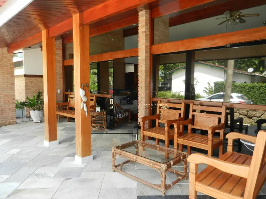 Foto 3 de Casa de Condomínio com 5 quartos à venda, 220m2 em Ubatuba - SP