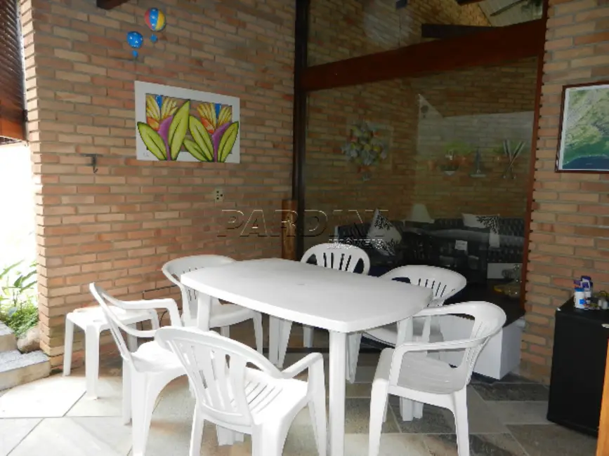 Foto 7 de Casa de Condomínio com 5 quartos à venda, 220m2 em Ubatuba - SP