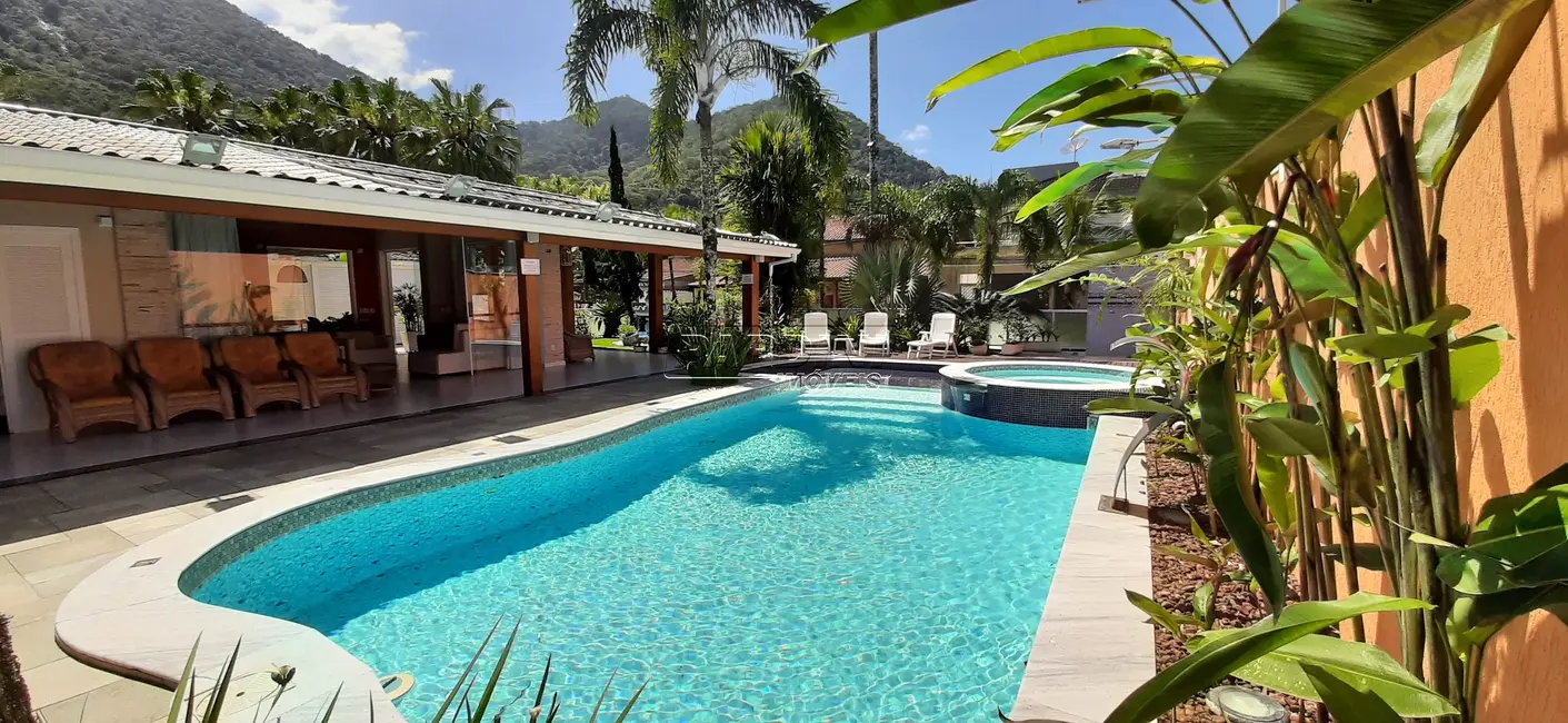 Casa de Condomínio com 4 quartos à venda, 200m2 em Ubatuba - SP - imagem 6 Foto 6 de Casa de Condomínio com 4 quartos à venda, 200m2 em Ubatuba - SP