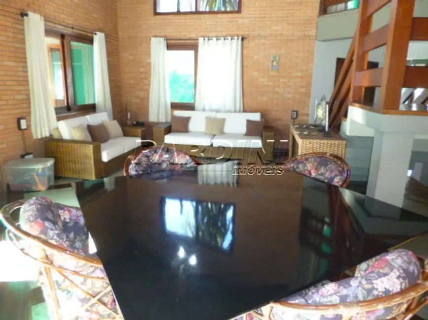 Foto 8 de Casa com 3 quartos à venda, 200m2 em Ubatuba - SP