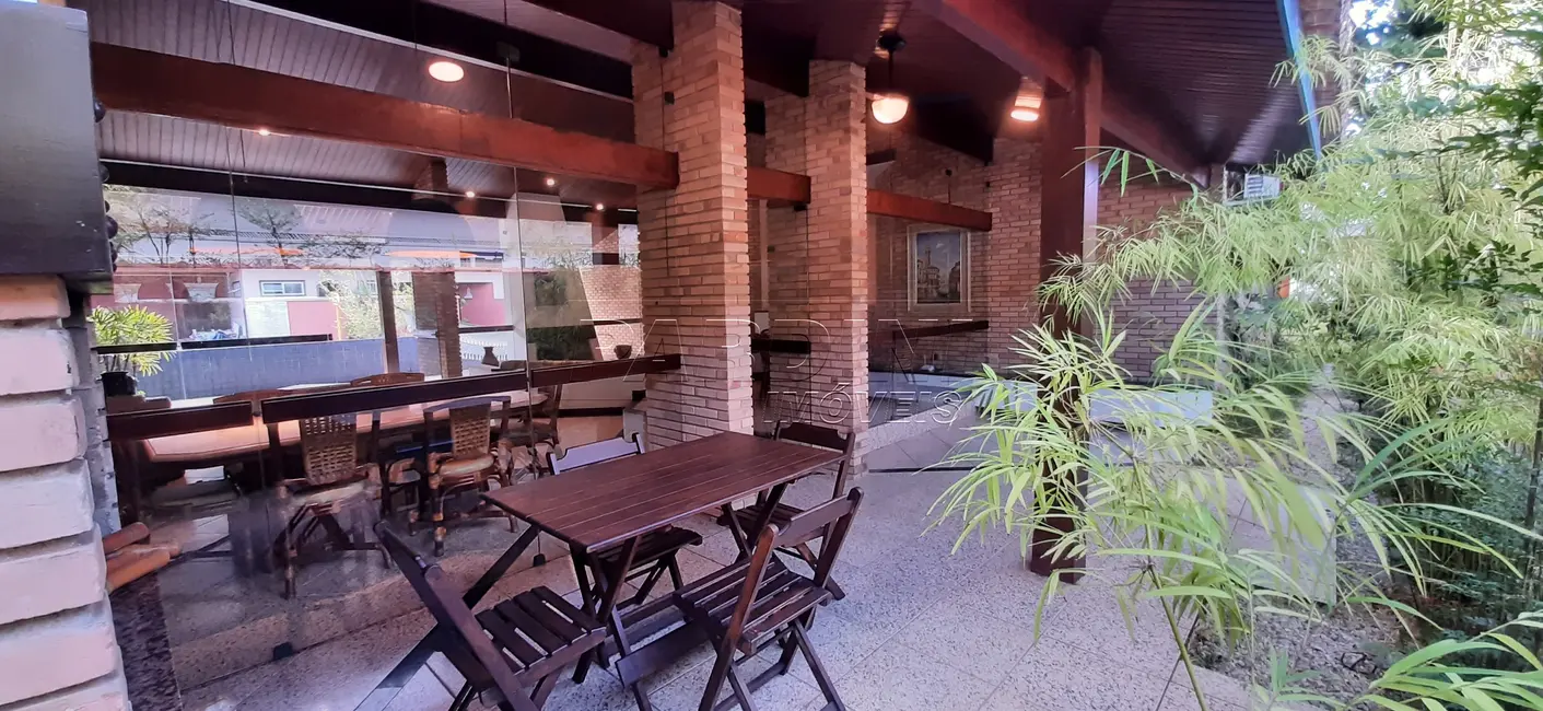 Foto 4 de Casa de Condomínio com 5 quartos à venda em Ubatuba - SP