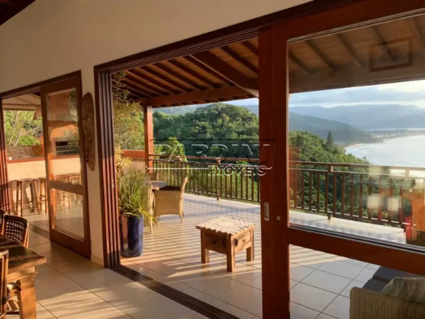 Foto 8 de Casa de Condomínio com 5 quartos à venda, 385m2 em Ubatuba - SP