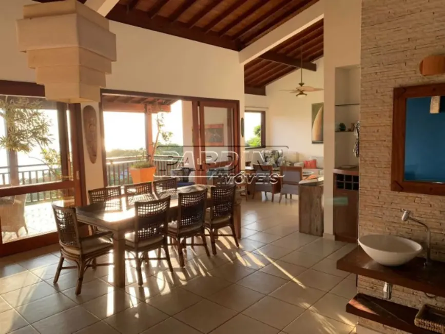 Foto 3 de Casa de Condomínio com 5 quartos à venda, 385m2 em Ubatuba - SP