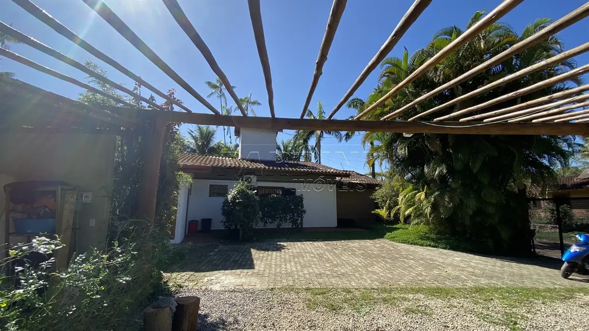 Foto 5 de Casa de Condomínio com 5 quartos à venda, 600m2 em Ubatuba - SP