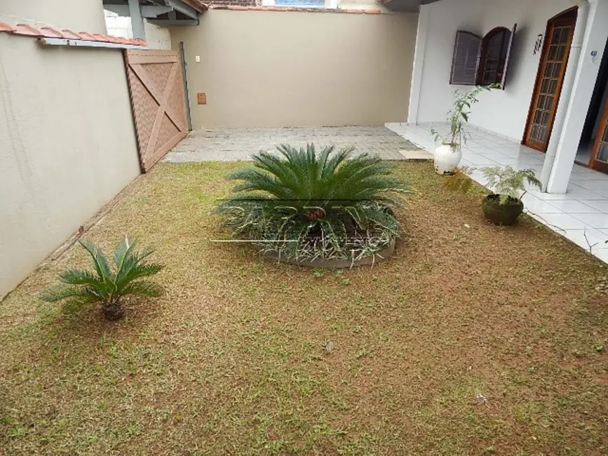 Foto 2 de Casa com 6 quartos à venda, 200m2 em Ubatuba - SP