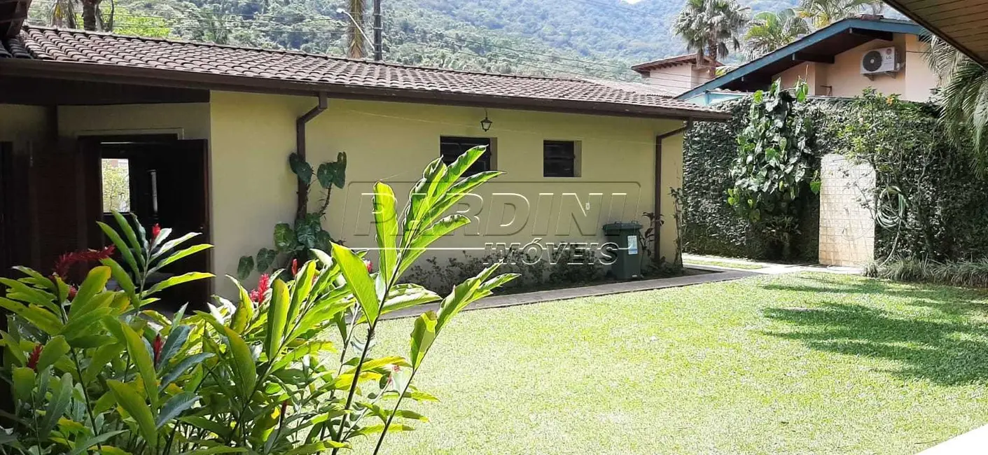 Foto 3 de Casa de Condomínio com 4 quartos à venda, 233m2 em Ubatuba - SP