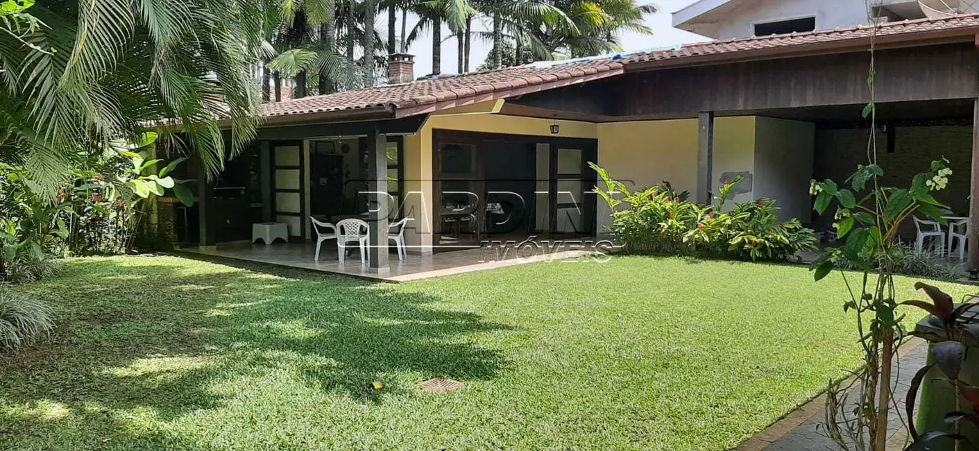 Foto 1 de Casa de Condomínio com 4 quartos à venda, 233m2 em Ubatuba - SP