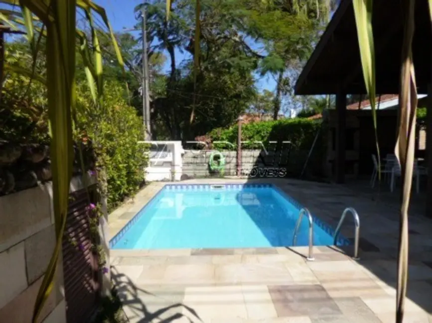 Foto 3 de Casa de Condomínio com 6 quartos à venda, 200m2 em Ubatuba - SP