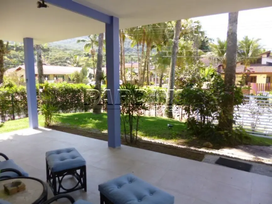 Foto 6 de Casa de Condomínio com 4 quartos à venda, 177m2 em Ubatuba - SP