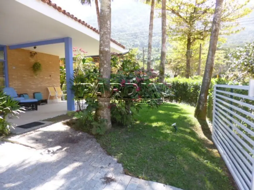 Foto 2 de Casa de Condomínio com 4 quartos à venda, 177m2 em Ubatuba - SP
